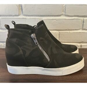 Steve Madden Wedgie Camo Wedge Sneakers Women's Size 10 Zip Up High Top